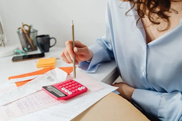 Aprenda como organizar suas finanças com esses 10 passos simples