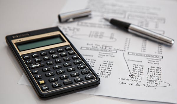 Aprenda a organizar as suas finanças e fazer seu orçamento mensal com essa dica incrível.
